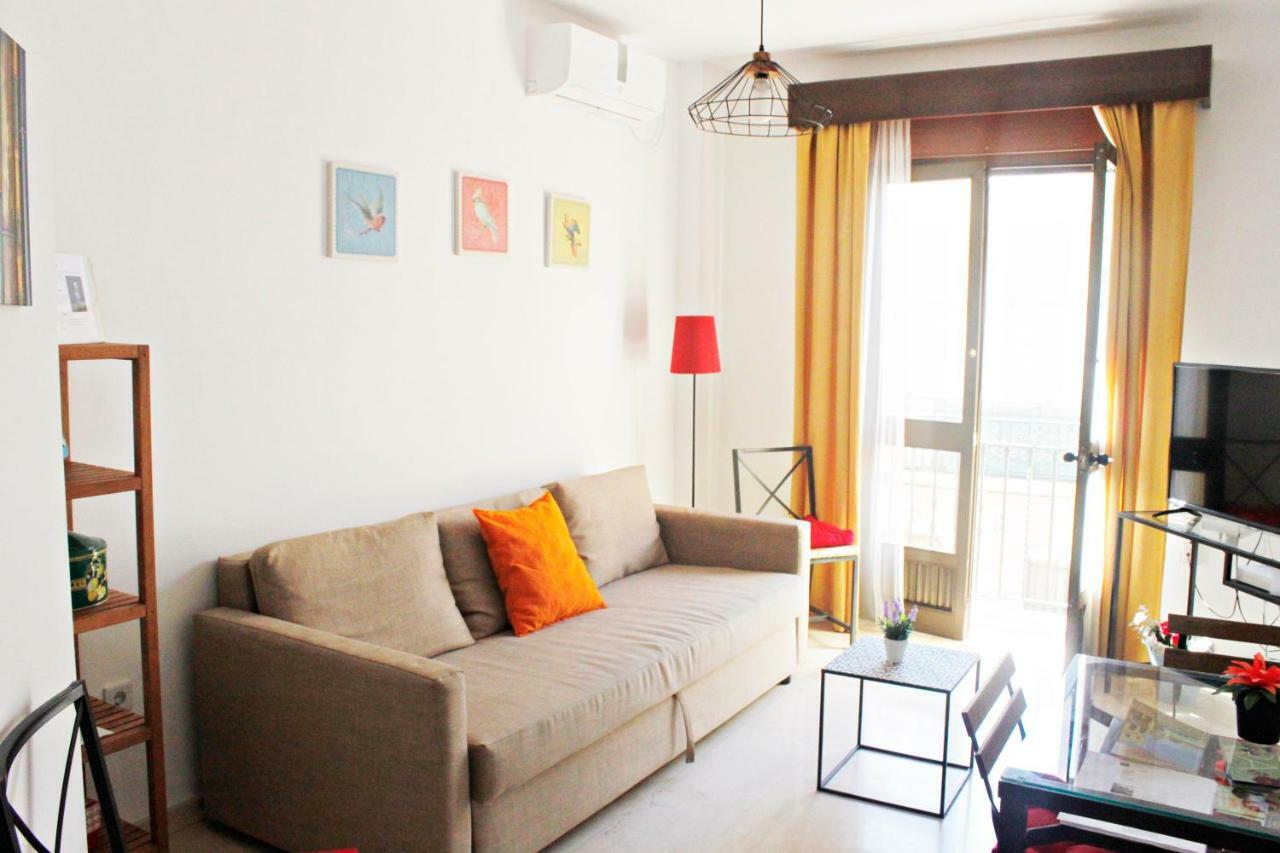 Azahar Apartamentos Triana V Siviglia Esterno foto